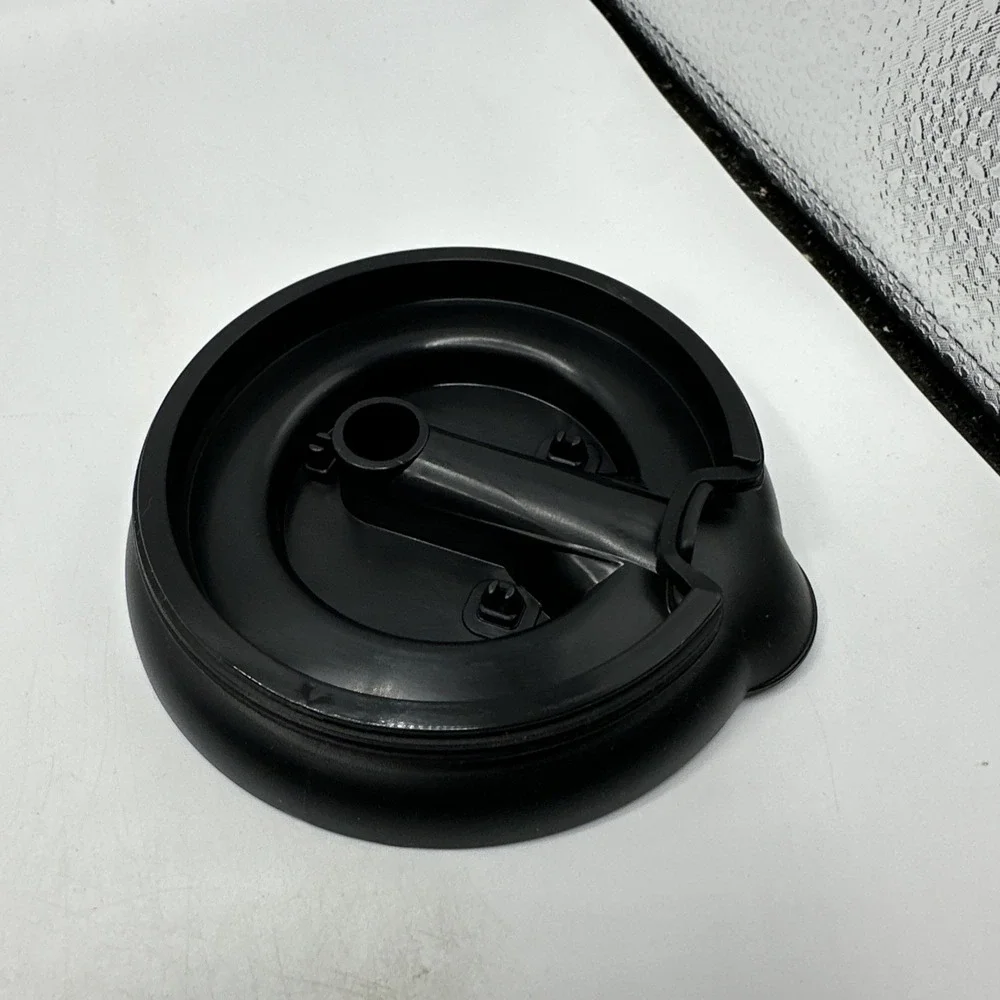Keurig 2.0 4-Cup Coffee Carafe Pot Black Silver ~Never Used~